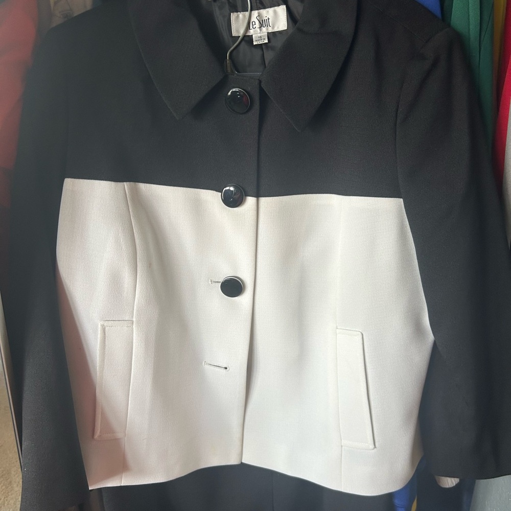 Elegant Black and White Women's Jacket